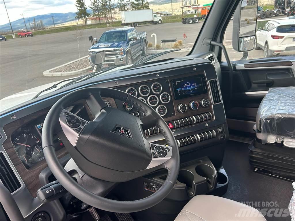 Western Star 49X Autotractoare