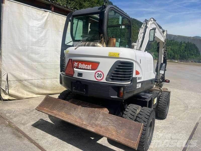 Bobcat E55W Excavatoare cu roti