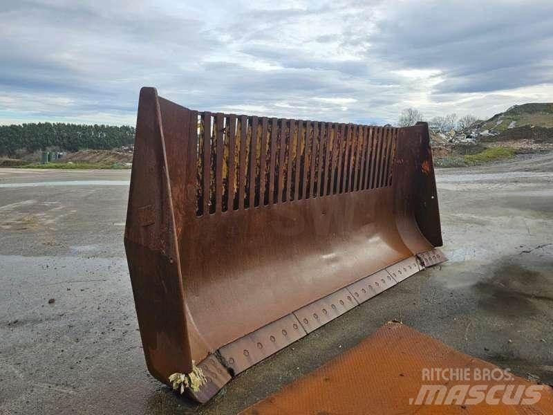 CAT 826GII Compactoare sol