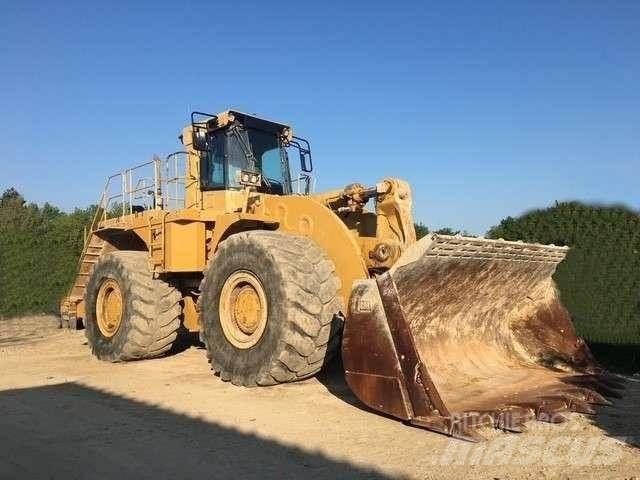 CAT 990 Incarcator pe pneuri