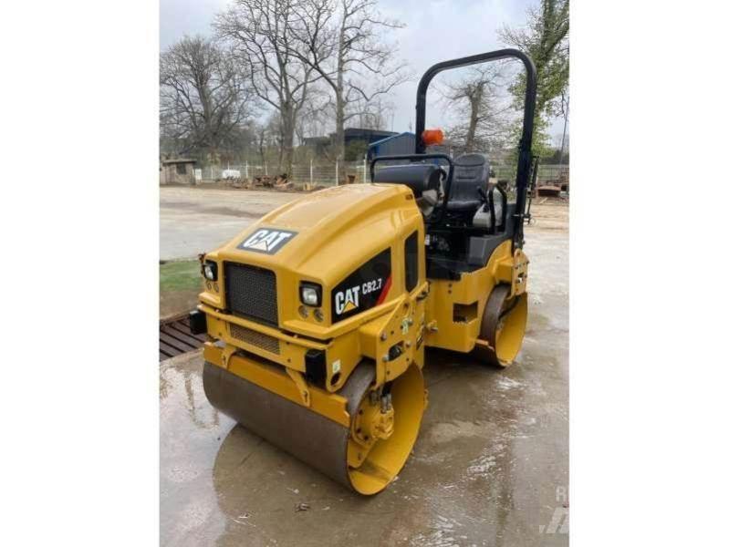 CAT CB2.7 Compactoare sol