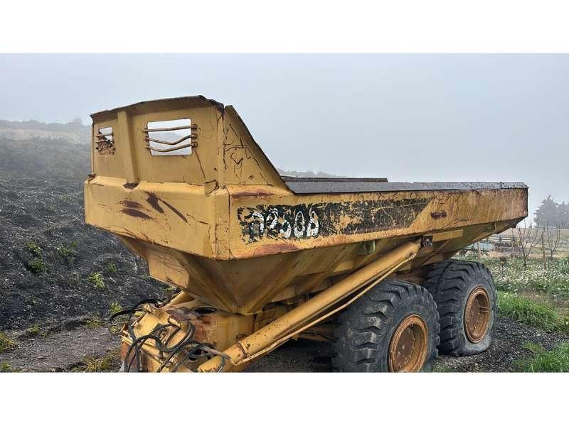CAT D250B Remorci basculante