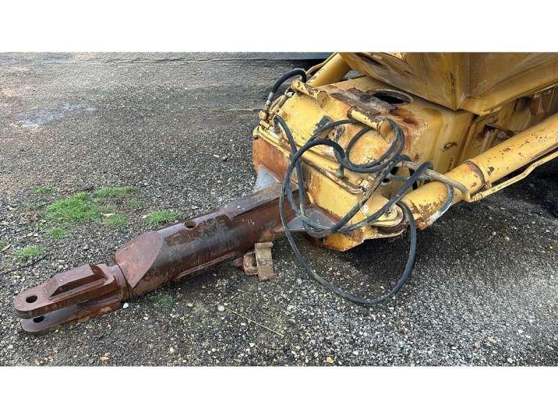 CAT D250B Remorci basculante