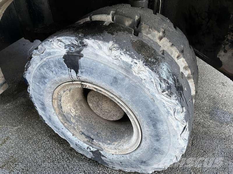 CAT M325D MH Paleta de manipulare