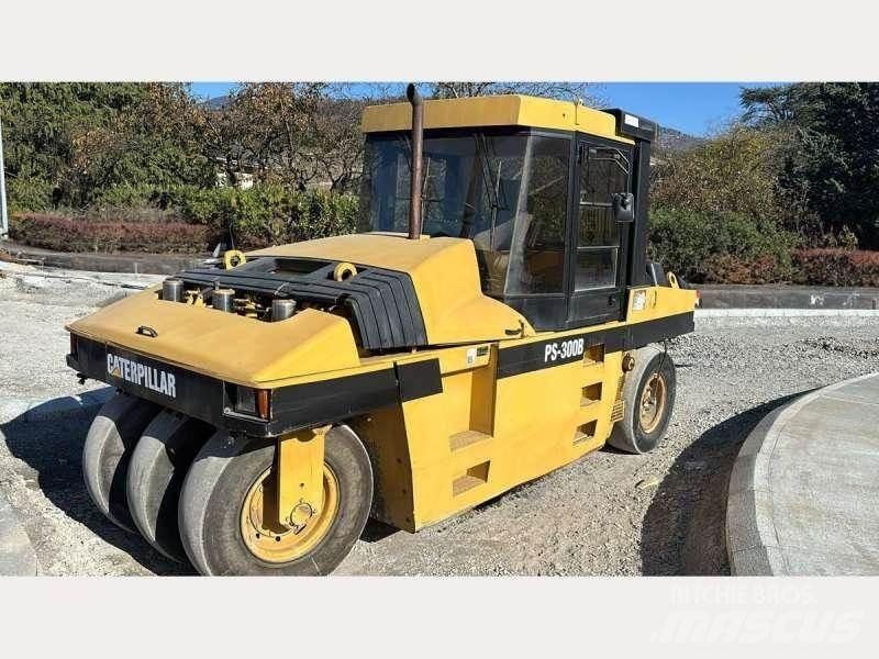 CAT PS300B Compactoare sol