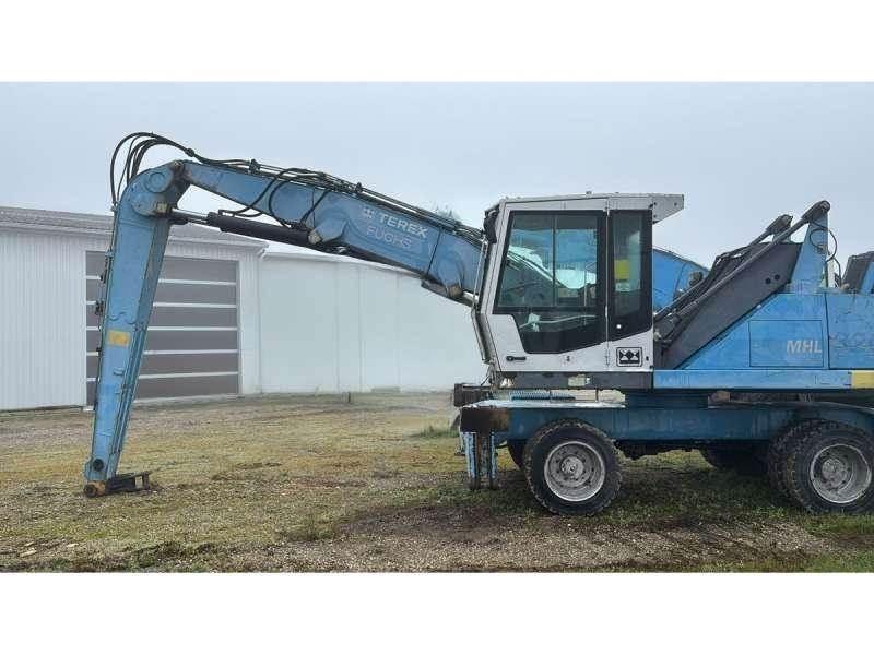 Fuchs MHL320 Paleta de manipulare