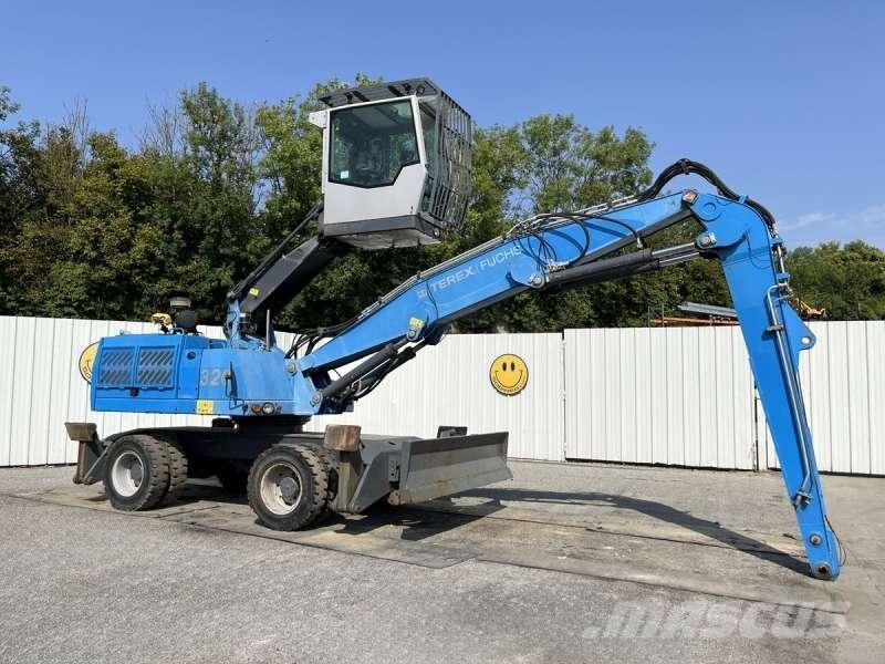 Fuchs MHL320 Paleta de manipulare