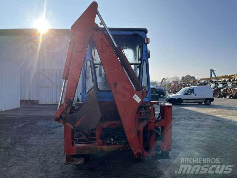 Kubota R520 Buldoexcavatoare
