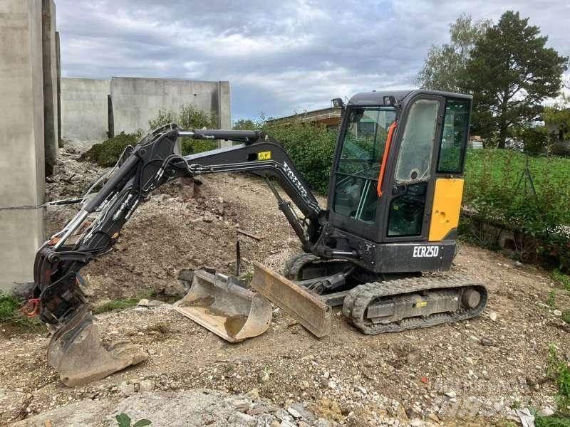 Volvo ECR25D Mini excavatoare < 7t