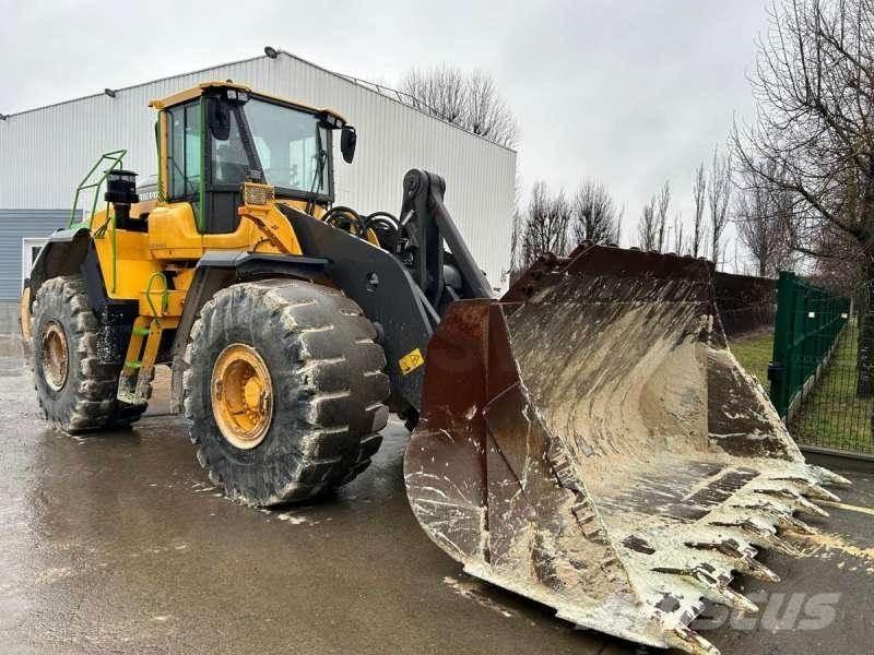 Volvo L220H Incarcator pe pneuri