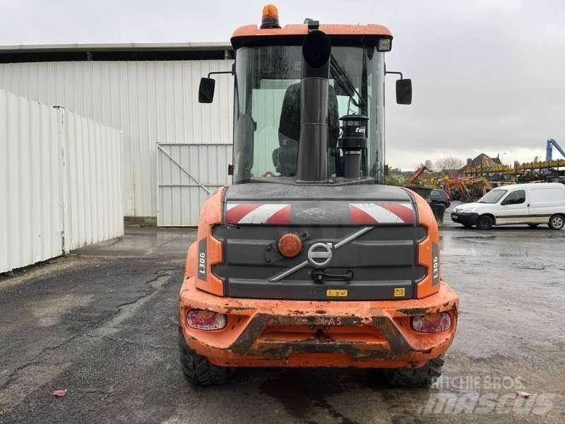 Volvo L30G Incarcator pe pneuri