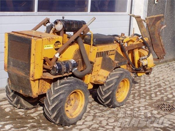 Davis 30+4 Utilaje construcții - Altele