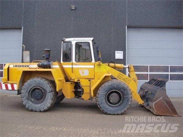 Liebherr 541 Incarcator pe pneuri