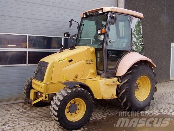 New Holland NH95 Tractoare