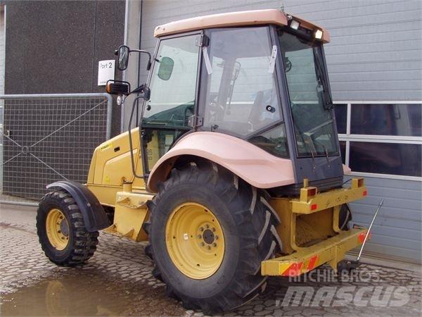 New Holland NH95 Tractoare