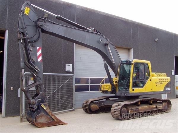 Volvo EC240BNLC Excavatoare pe șenile
