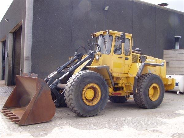 Volvo L120 Incarcator pe pneuri