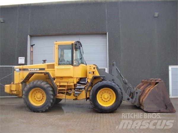 Volvo L90C Incarcator pe pneuri