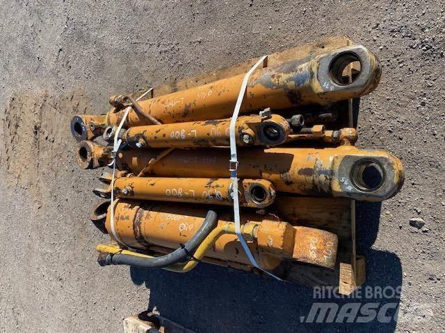 CASE 621 HYDRAULIKA Hidraulice