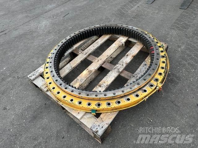 Liebherr A 922 Sasiuri si suspensii