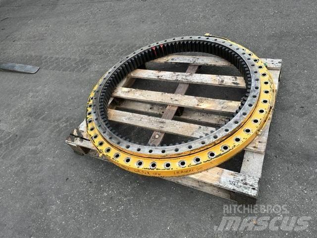 Liebherr A 922 Sasiuri si suspensii