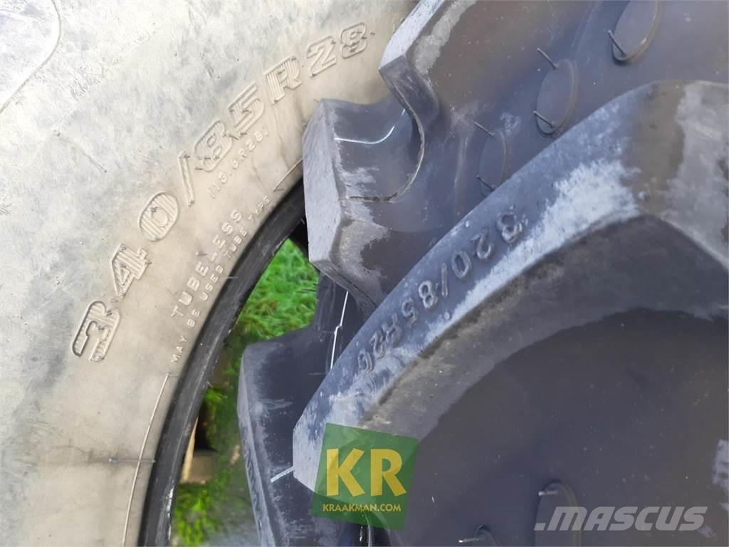 BKT 320/85R20 855 Roti