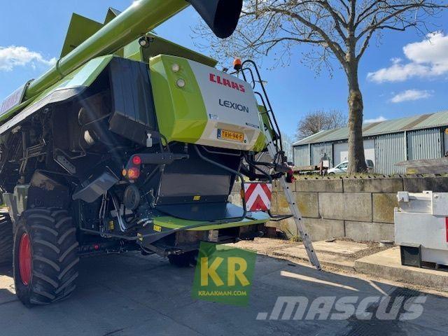 CLAAS LEXION 750 Combine de secerat