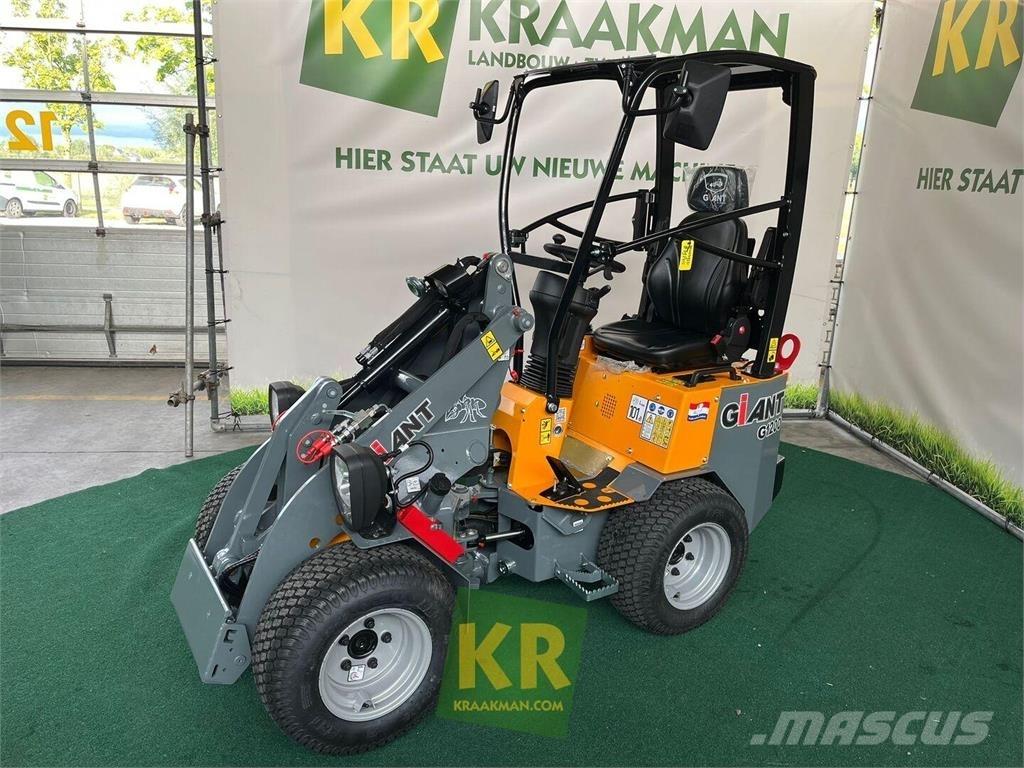 GiANT G1200 Încarcatoare frontale
