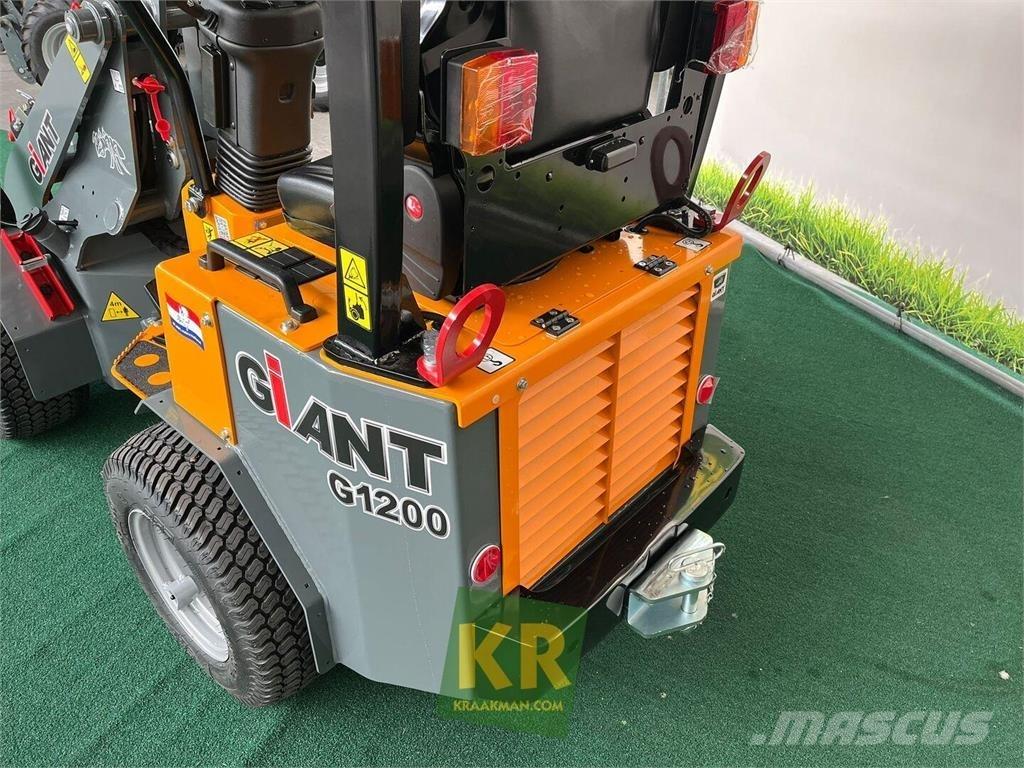 GiANT G1200 Încarcatoare frontale