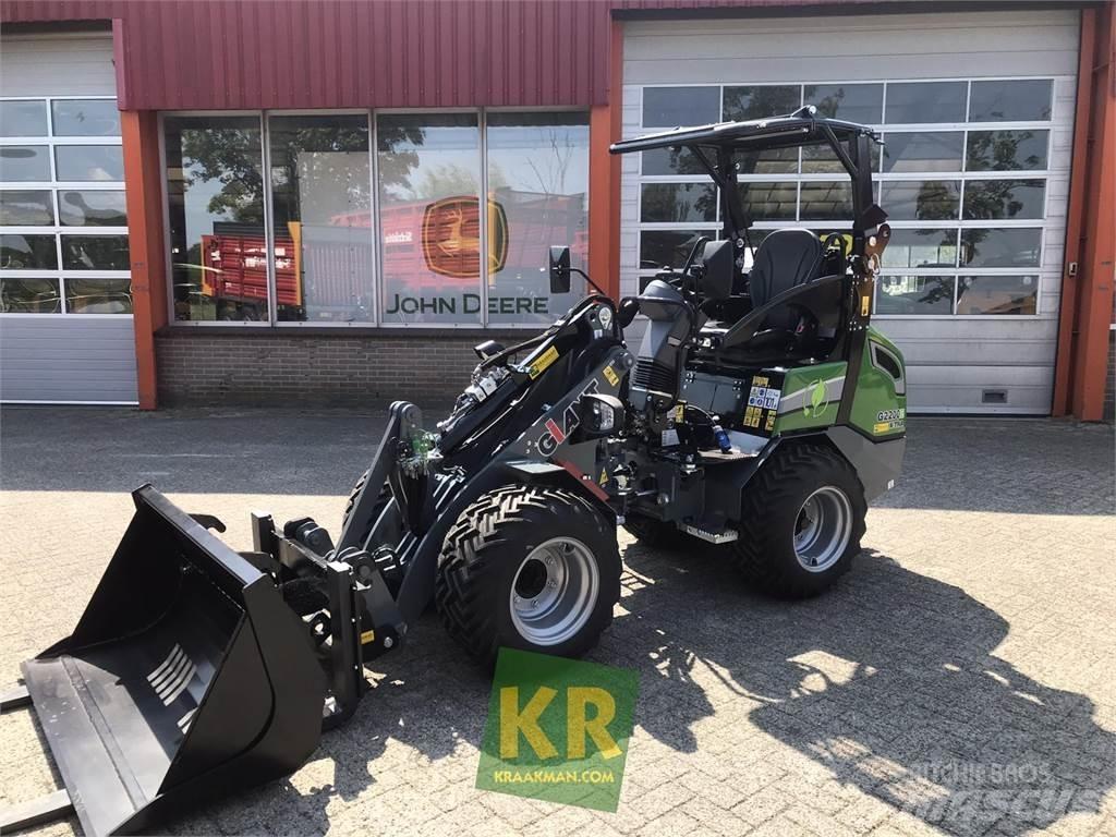 GiANT G2200E Încarcatoare frontale