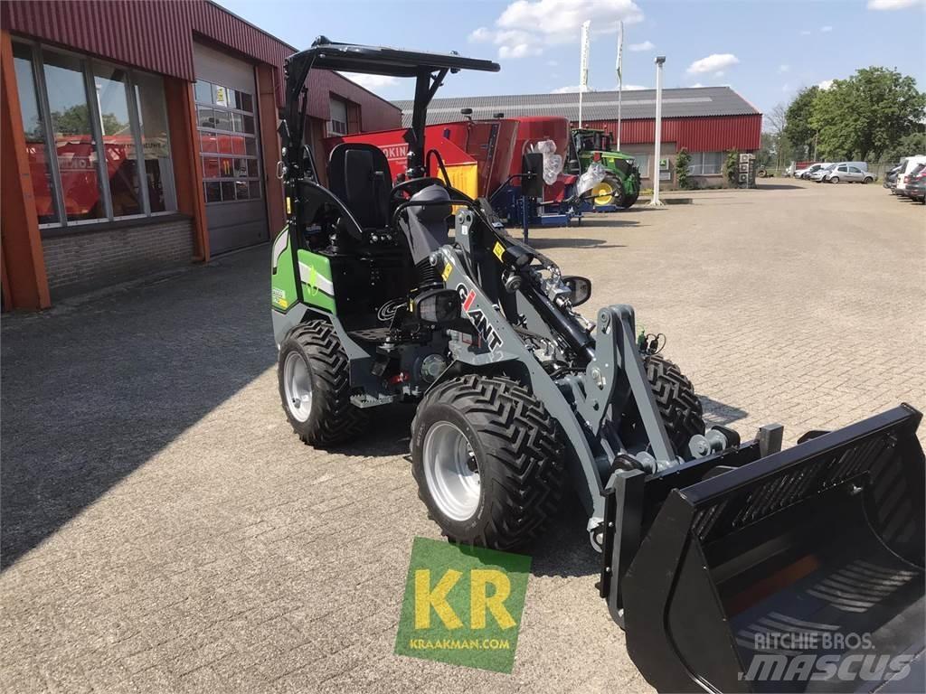 GiANT G2200E Încarcatoare frontale