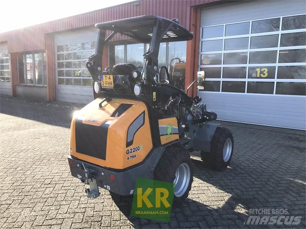 GiANT G2200E Încarcatoare frontale