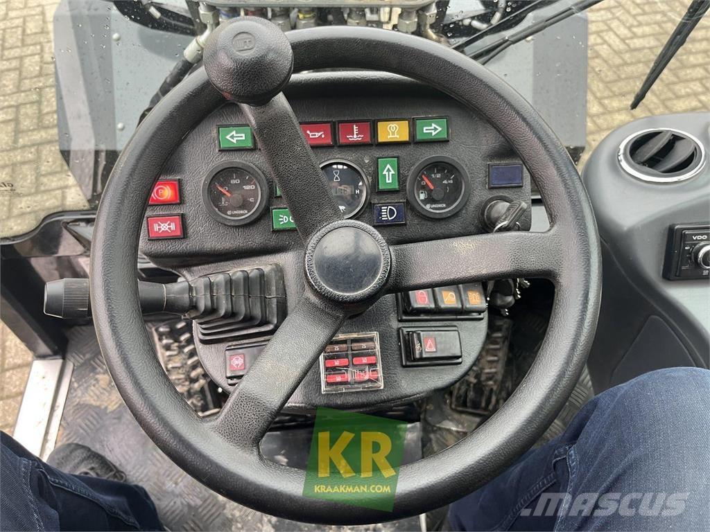 GiANT V5003 Încarcatoare frontale