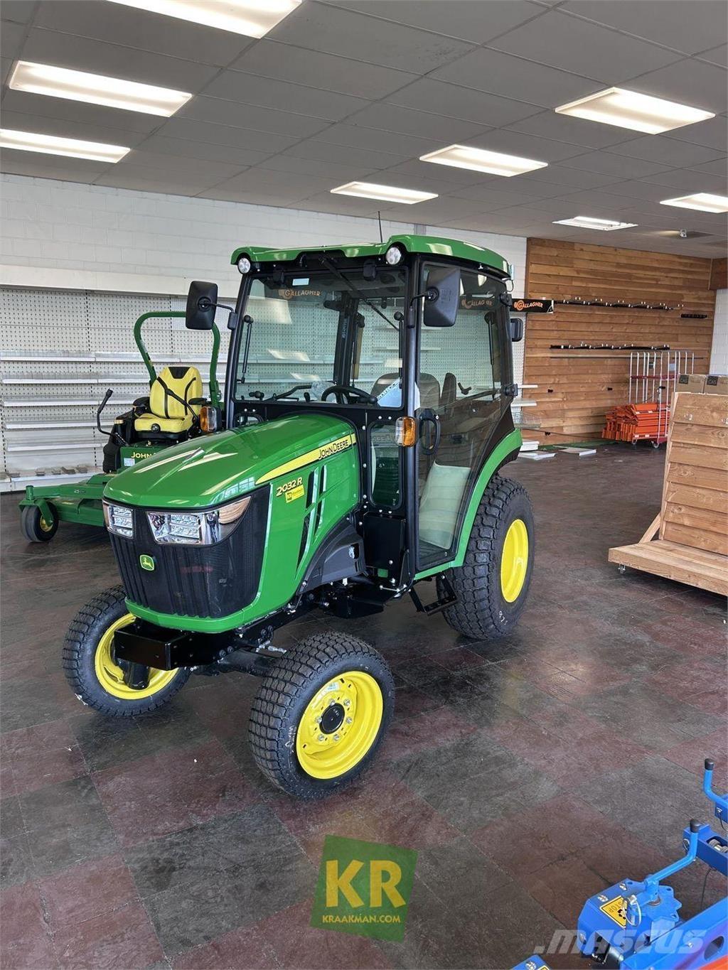 John Deere 2032R Tractoare compacte