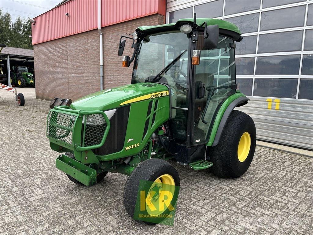 John Deere 3038R Tractoare compacte