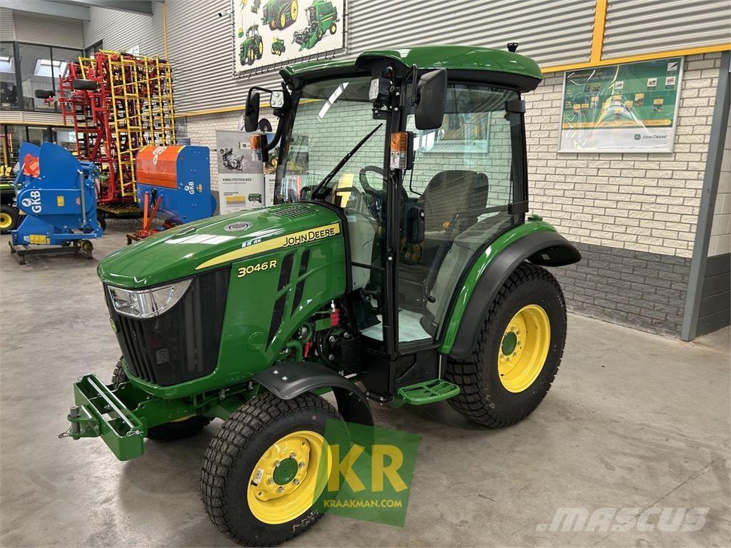 John Deere 3046R Tractoare compacte