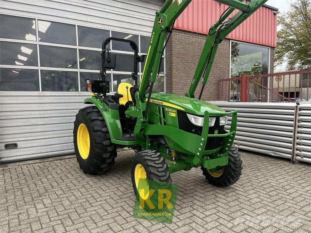 John Deere 4049M Tractoare compacte
