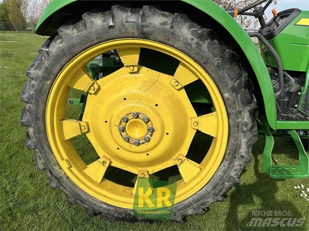 John Deere 5055E Tractoare