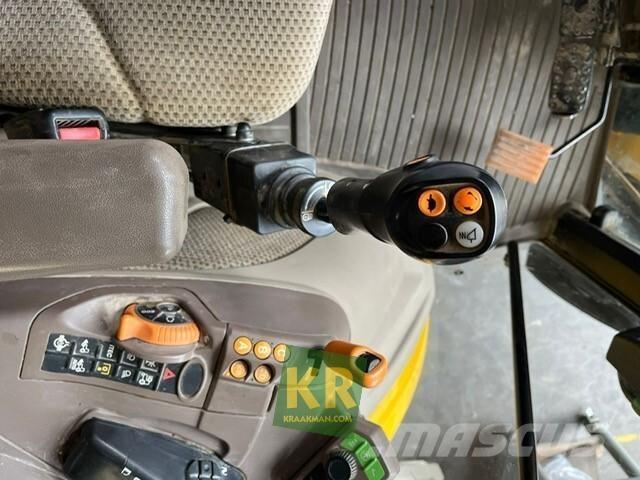 John Deere 5100R Tractoare