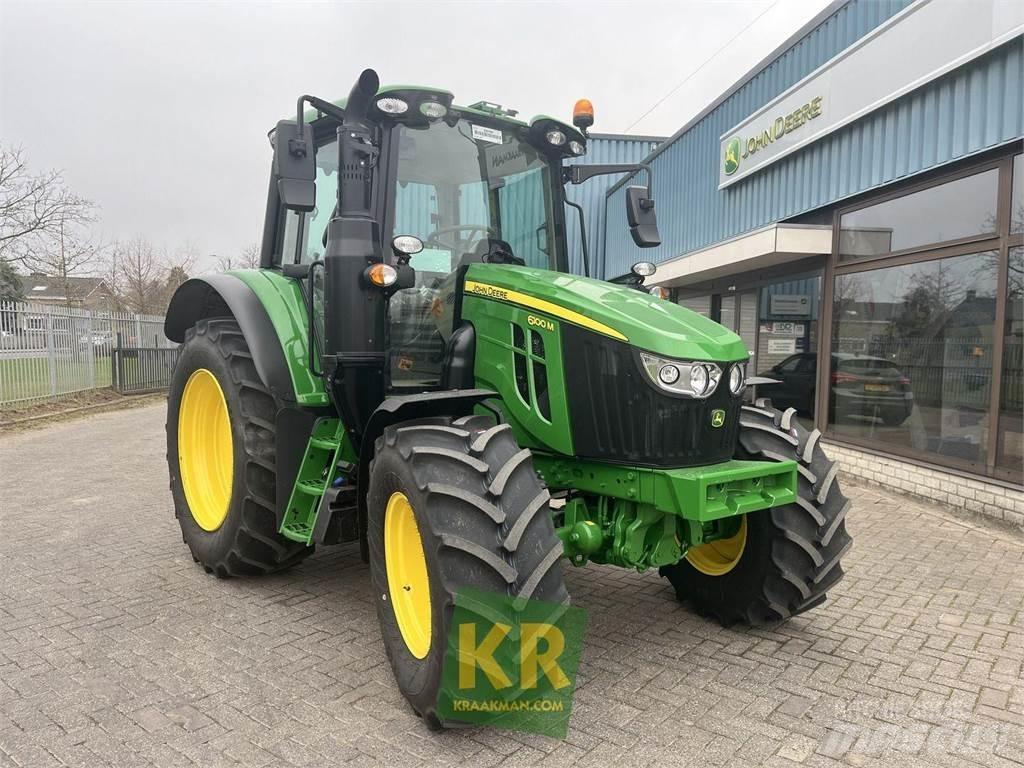 John Deere 6100M Tractoare