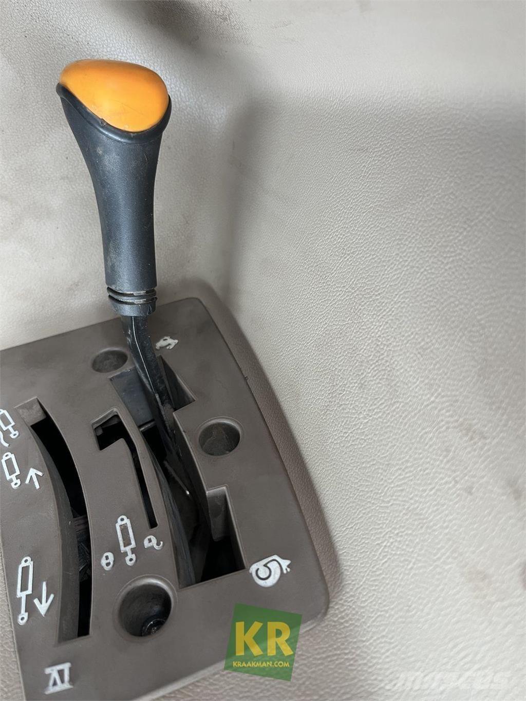 John Deere 6115R Tractoare