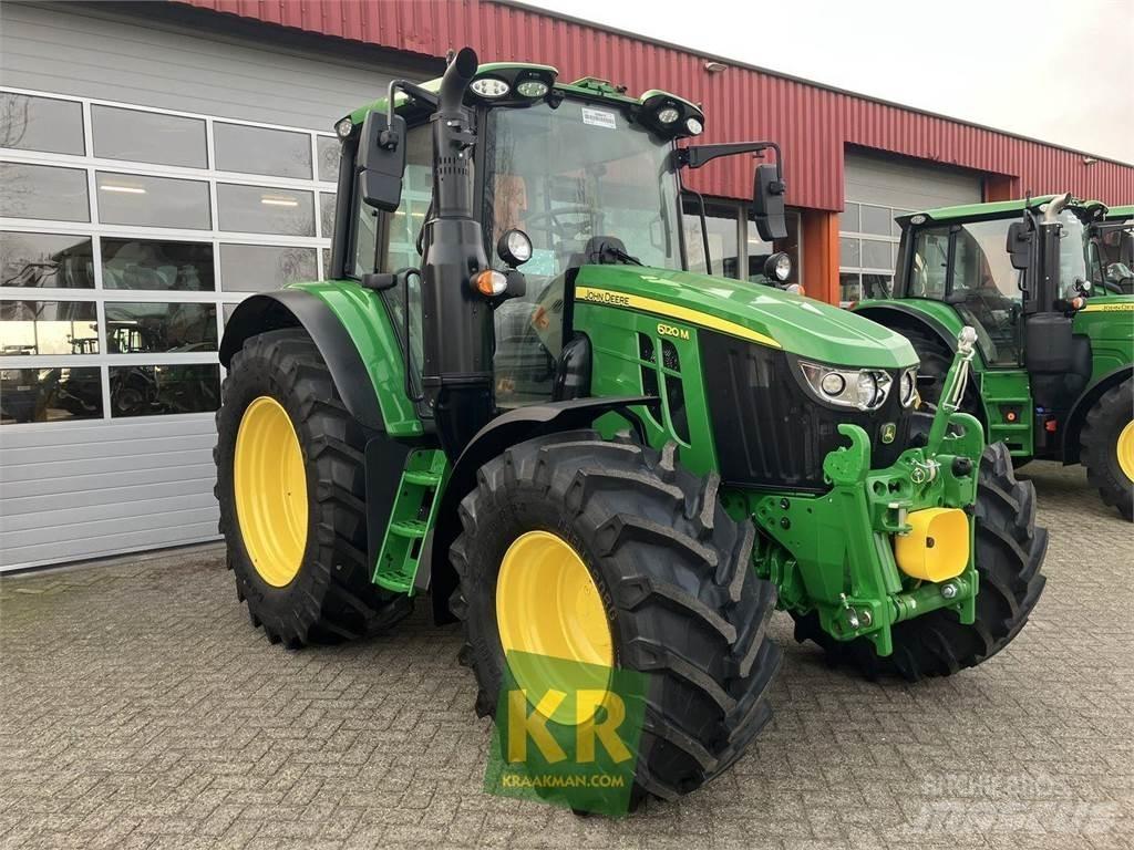 John Deere 6120M Tractoare