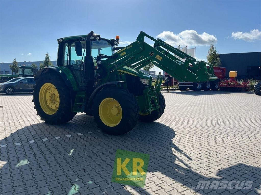 John Deere 6120M Tractoare