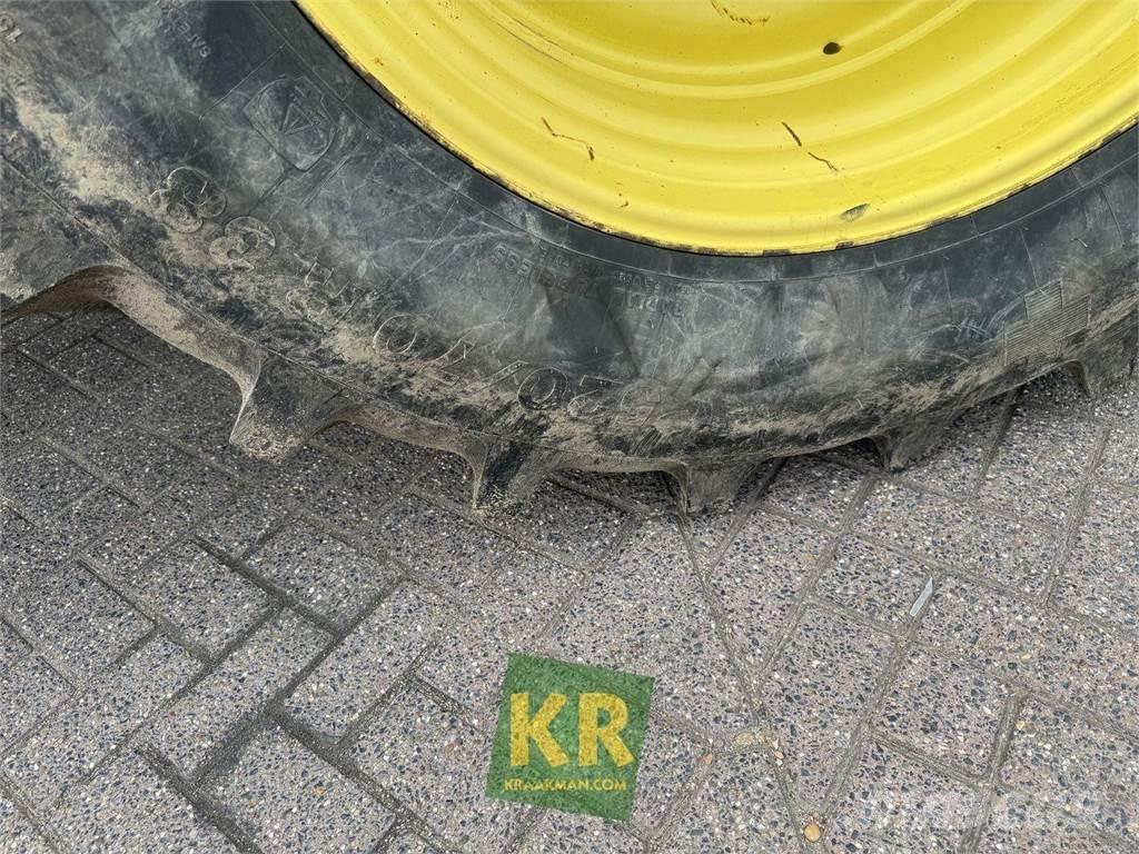 John Deere 6125R Tractoare