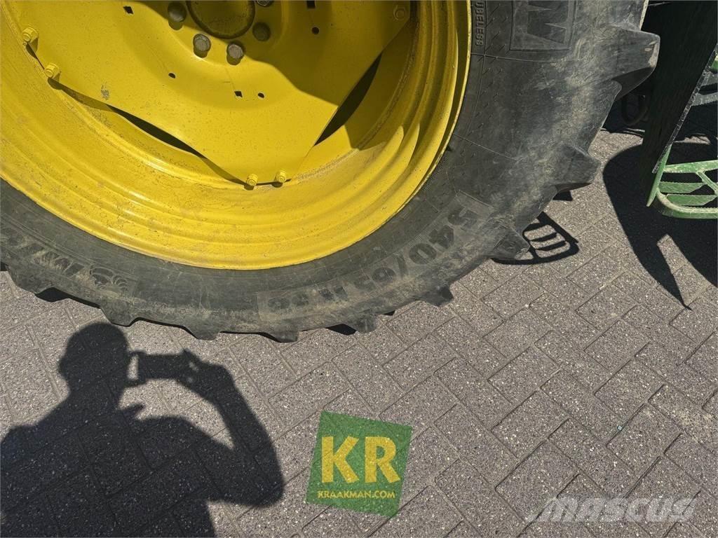 John Deere 6130 Tractoare