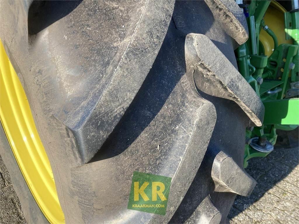 John Deere 6130R Tractoare