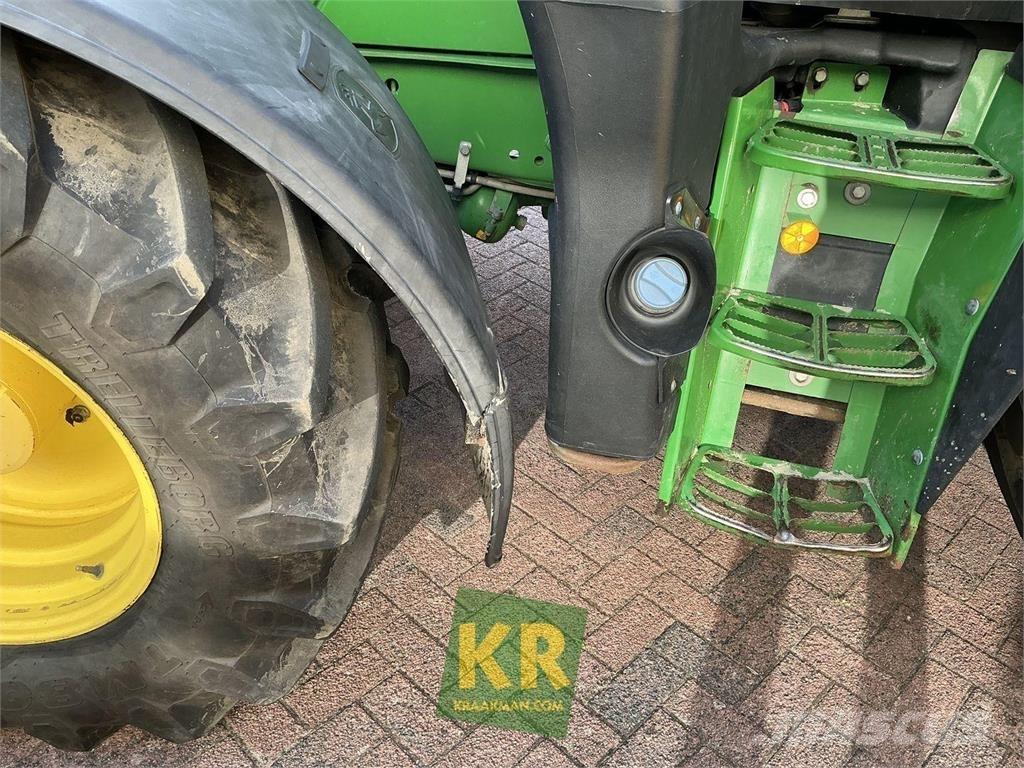 John Deere 6130R Tractoare