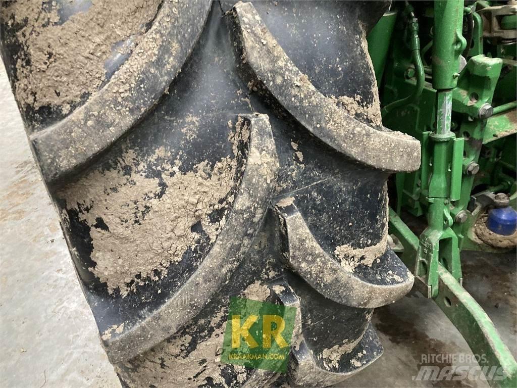 John Deere 6155R Tractoare