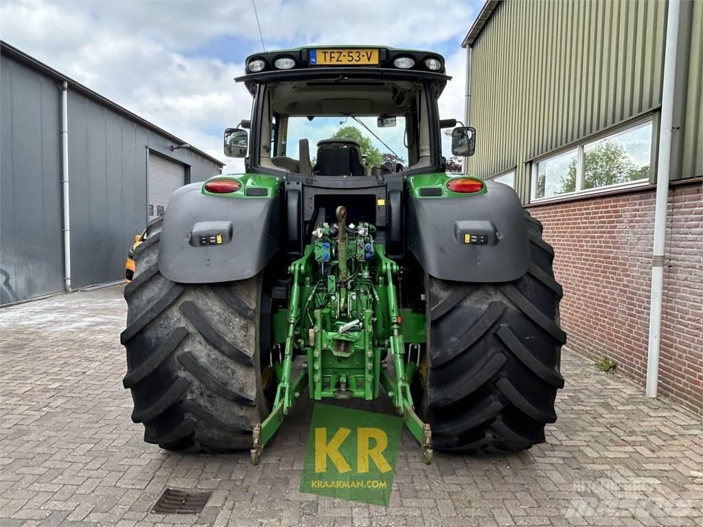 John Deere 6210R Tractoare