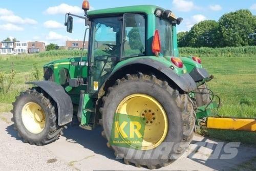 John Deere 6220 Tractoare